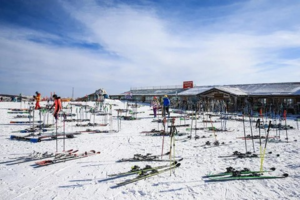 【季末封板】3月4日-8日万龙滑雪场四住四滑