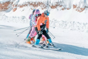 恩施绿葱坡2次不限时滑雪＋巴人河景区2日游