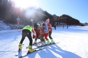 【温泉＋滑雪】解锁木札岭滑雪场，不出国门，尽享小众日式温泉酒店两日游