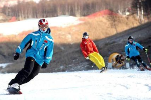 【滑雪＋温泉】武当国际滑雪场双滑、温泉两日游