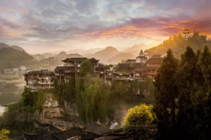 【国庆中短线-E线巴渝5日】10月2日-6日芙蓉镇-桃花源-蒲花暗河-濯水古镇-狮子关-地心谷