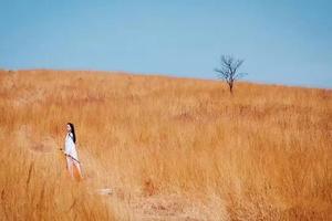 【户外休闲】10月28日寻梦龙王尖，赏金色草甸，探寻千年神秘古寨一日游