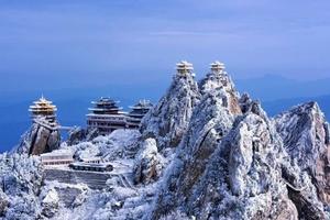 【元旦-老君山-泡泡带队】1月1-3日登金顶-观十里画廊雾凇雪景3日游，VIP大巴