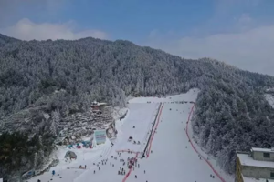 【1日滑雪】12月24日（周四）红花尖滑雪特价188元一日游