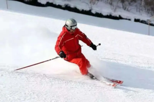 【神龙架中和雪场+五星酒店】武汉大巴起止，12月17-18日首滑特价498元