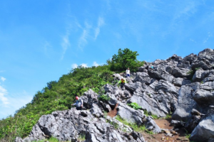 【户外登山】3月18号 登顶黄石第一高峰-南岩峰