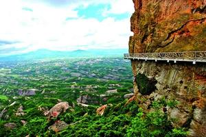 【五一石牛寨】5月1-2日/3-4日，石牛寨攀岩挑战飞拉达，玻璃桥栈道，网红桥，云端漫步