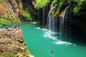 8月11日晚-13日，再战马拉河人体漂流、芙蓉镇、坐龙峡+无人区(自选)3日游