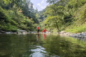【户外溯溪-6岁以上】8月31日水质极佳，咸宁黄荆口夏日溯溪玩水
