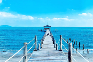 【春节-广州-VIP大巴】2月17-23日一座鲜为人知的小城最纯属粹的蓝色风情，领略丹霞奇观 享受饕餮盛宴7日行