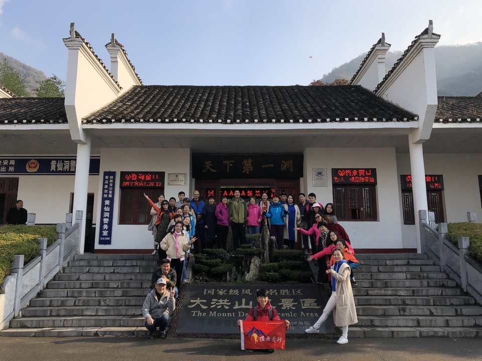 mmexport1542342578838