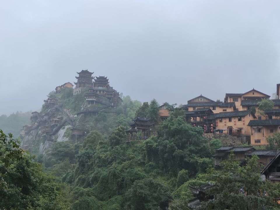 9b998eb163674f47d099fedf1f3329a