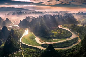 【4月3日晚-6日】徒步漓江、骑行十里画廊、打卡兴坪古镇，夜游阳朔西街4日游（2+1豪华大巴）