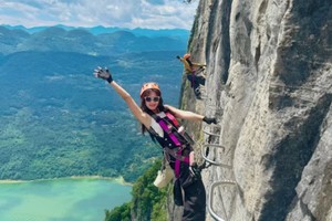 【4月12-13号】勇敢者的挑战——亚洲最高飞拉达+恩施地心谷