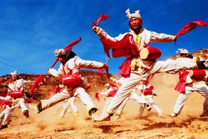 【10月1-7日】探秘陕北秘境 ，波浪谷、雨岔大峡谷、壶口瀑布7日之旅(豪华vip大巴2+1头等舱