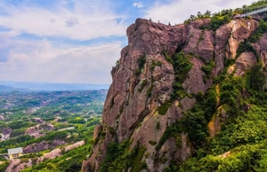 【12月20日-21日】藏在湘鄂赣边界，丹霞奇观与惊险体验的梦幻碰撞石牛寨、仙姑岩休闲两日游