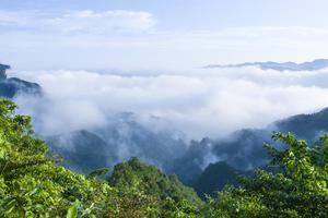 【大邑雾中山】一边露天烧烤和火锅，一边玩水，顺便去网红地斜源古镇打卡！