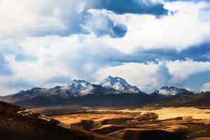【清明佳节-札萨阁徒步穿越】假期放松的最佳旅程，神秘山谷徒步穿越！