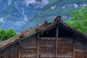 【五一节古路村】崖壁天路，探秘天梯上的彝族村落！