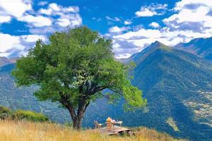 【国庆节轻奢露营Glamping】为品质消费者定制的最新户外玩法，以舒适的方式欣赏云海、星空、日出！