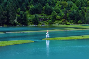 【五一莲花湖】 藏在深山中的天堂营地、野生温泉、草原湿地应有尽有！