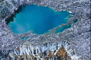 【元旦九寨黄龙12.31-1.2】冬之九寨，银装素裹，白雪掩映；唯美的童话世界！