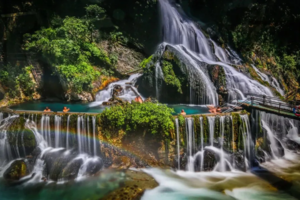 【端午节-七里坝索玛花+孟获城+九十九里温泉3日游】浪漫的风车遇上谷克德的索玛花，初夏的阳光遇见九十九里温泉！