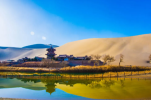 【暑期大西北丝绸之路8天】畅游敦煌青海湖丝绸之路，七彩丹霞+月牙泉+敦煌莫高窟+翡翠湖+水上雅丹+火星公路+青海湖！