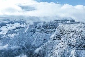 【12月21日-瓦屋山的冰雪世界】最美桌山的巅峰颜值，冰雪、云海、雾凇、冰挂、高山湖泊、瀑布装扮的冰雪嘉年华！