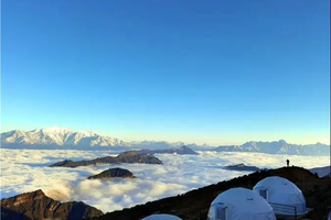 【春节-夜徒牛背山1.5日游2月18、19、20、21日发团】登牛背之巅，解锁最美日出云海雪山！
