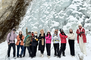 【春节-甲尔猛措1日游天天发团】徒步原始森林雪景，摄影美丽冰瀑布，品尝土味烧烤！