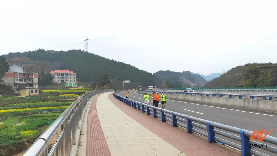 hHooXBv9bDazux9kYMkI1qyvNLY-XcF1m5HnhM5eeaUOxiK4RVtRYiYAlg4g7Z2A