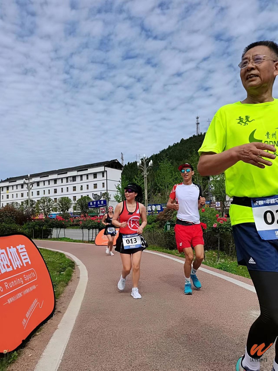 ccIlYHVdcosu4P3HXmODnirKv9t-MrQqpNT5J8Os2XfzUQTxFogQyN5x2exrBns7