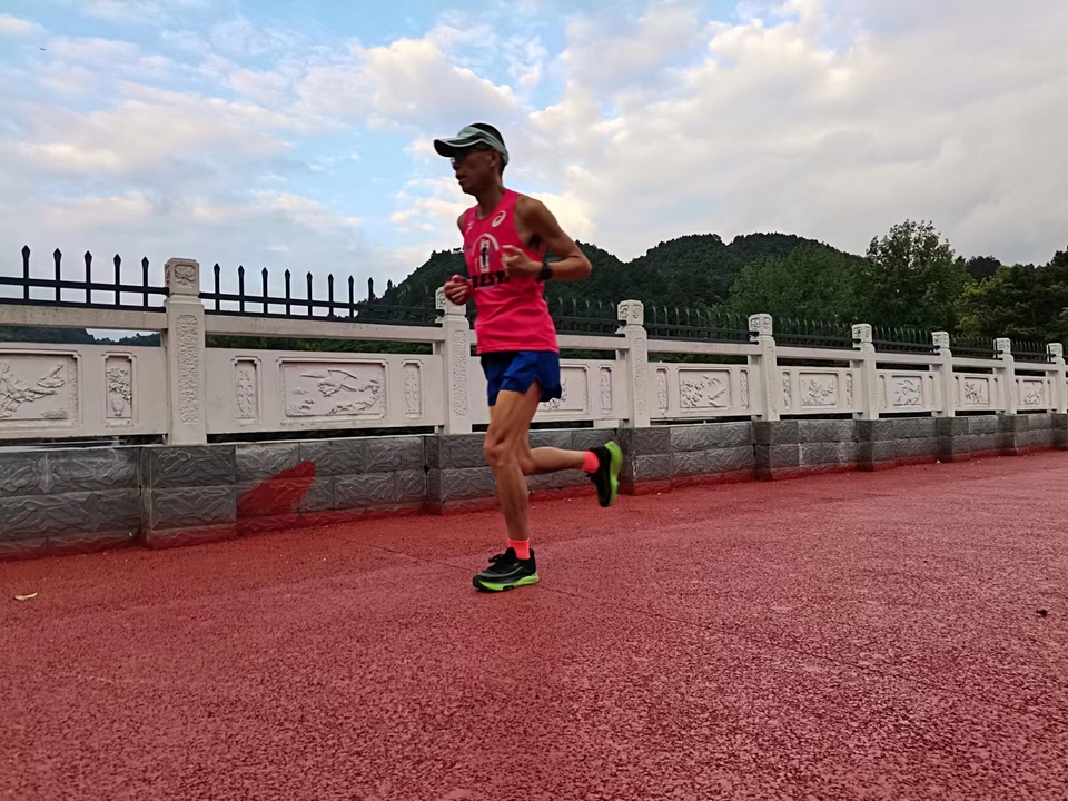 B4Lx1HjkJzD2ImeZ16ikI9AqyxZU0oL-EYK7-l1kCLNQalV135yatjljvSXYgTFz