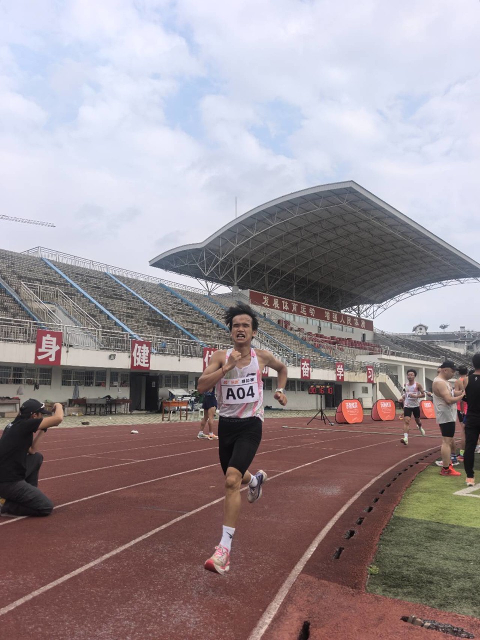 uFZoo1rkq_Vu9qhGIyHalarVm-36Mc_PzXvHbHzKR2MiuQky6cRNtyuEOtySpJY5