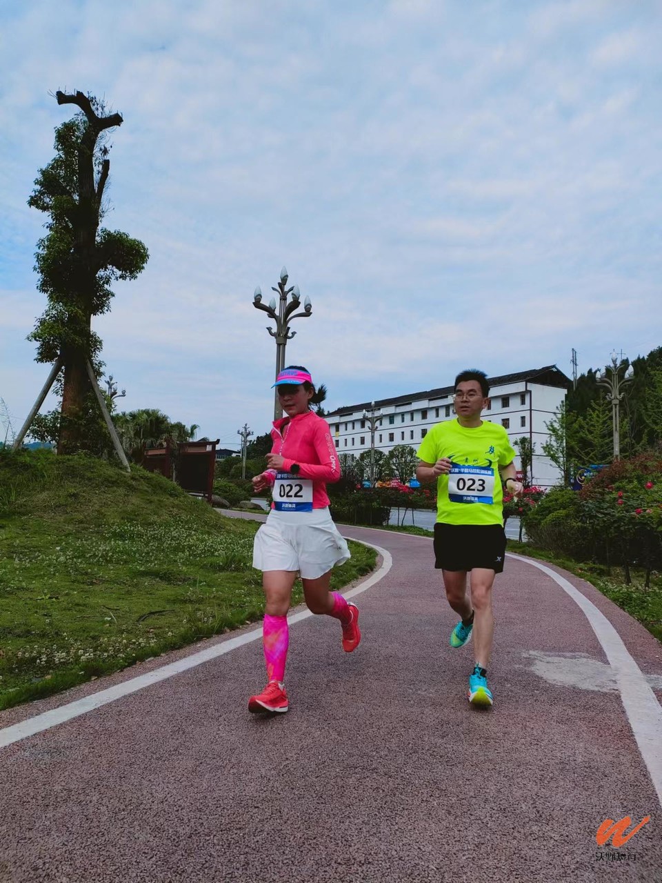 t0MrB05qpo01Qj4rz4r2rjxIYKA5XYhpljMrY-3-_milmRNfFMT8IrD7mT59hn-P