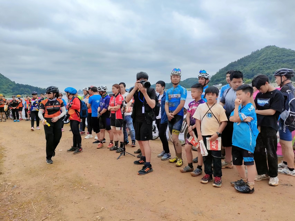 JW7JR3_0Kbc9O0abE_aqRITOc4f-s5Q5ZV_FwA9oV_b968g-Hc15_-TnRvVl5EOe