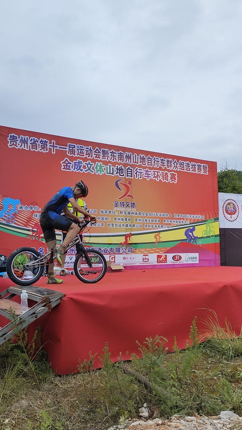 JW7JR3_0Kbc9O0abE_aqRLQn-OeEn1bPFdrBQ9IVNhrUYbLhtXWfOMYC5DHJieRr