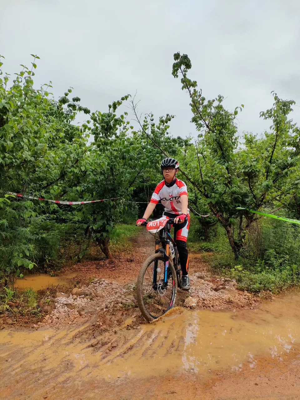 W2YnR2skVXRQskqp12BBakx-wqZ-zz3fWF6_XatFWl3zMrz1Dr4XpjTstfKJdoiQ