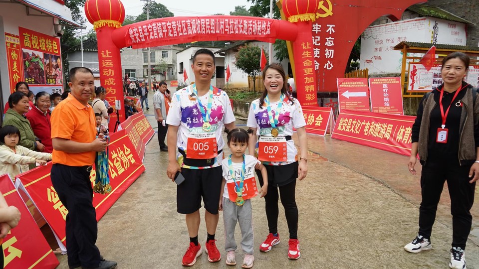 rn-H-TicSaf-jZNCEV9-yL-TtdTSuTf-er1rg_ZBzswKDHeUPvc_RpBcRDrjaBa4