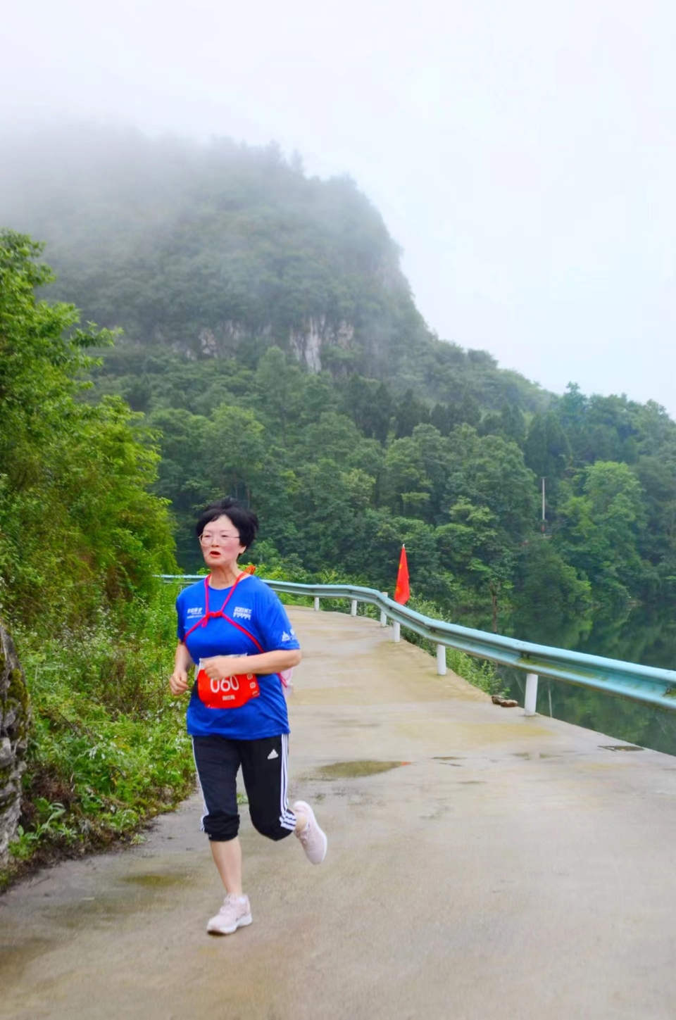 rn-H-TicSaf-jZNCEV9-yJlqzTMhiyvMIlCLsWGSngG2aucZZaYNkWkFrIvpgvf0