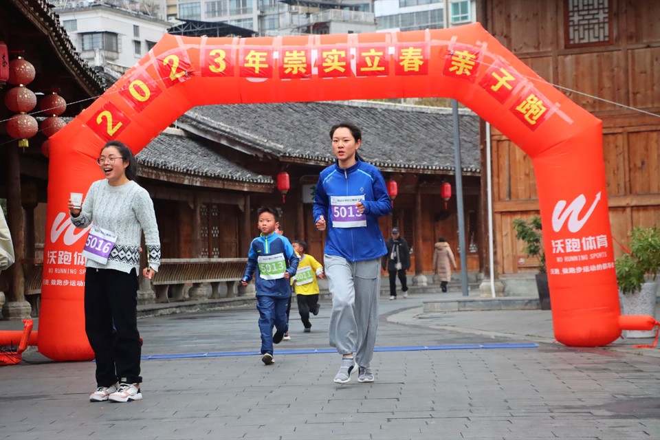 5F6D4742-7D3A-4158-9A73-E030194546CC