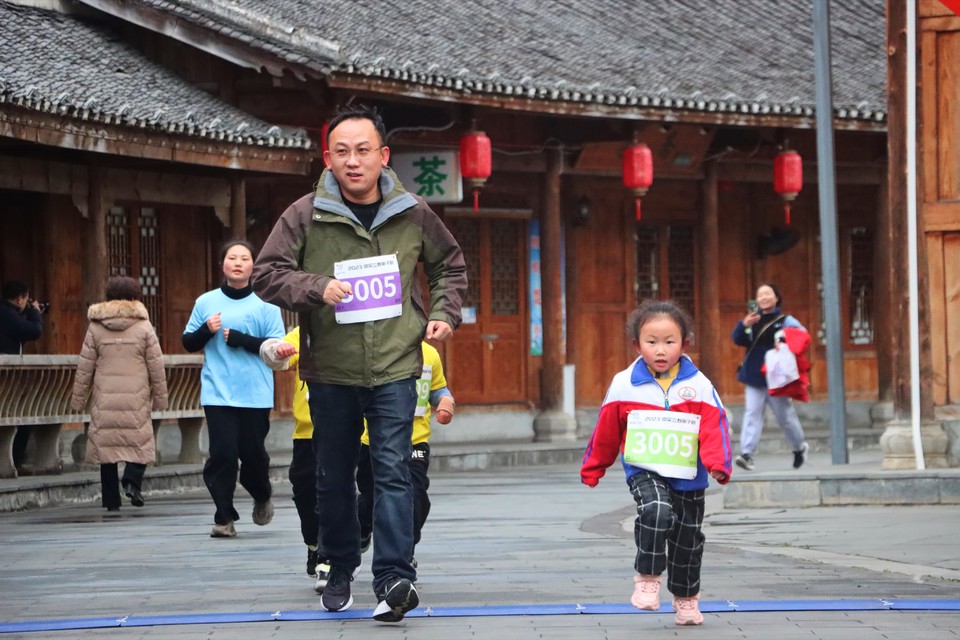 597D7BD5-AE9D-4C96-BAD5-655EAAF7FD5B