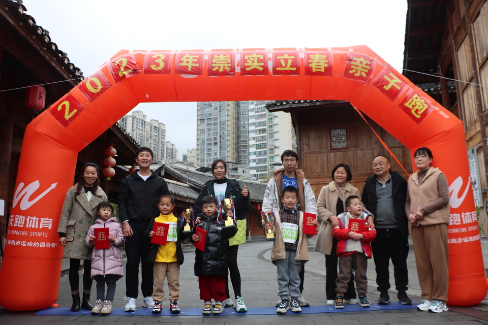 19566BB4-FEAF-49DD-AB49-B151836FD8C2