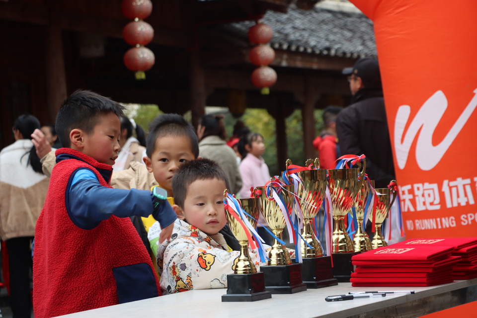 717EE535-DD90-424B-AF31-EA8DF986959A