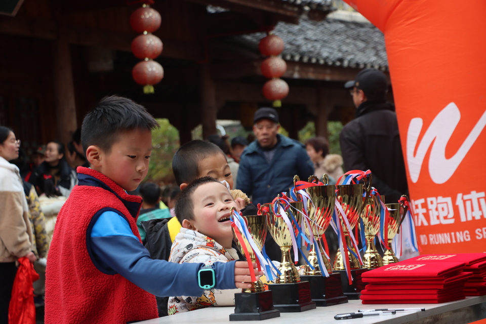 561118C2-204C-4219-B2EF-8D62AE740671