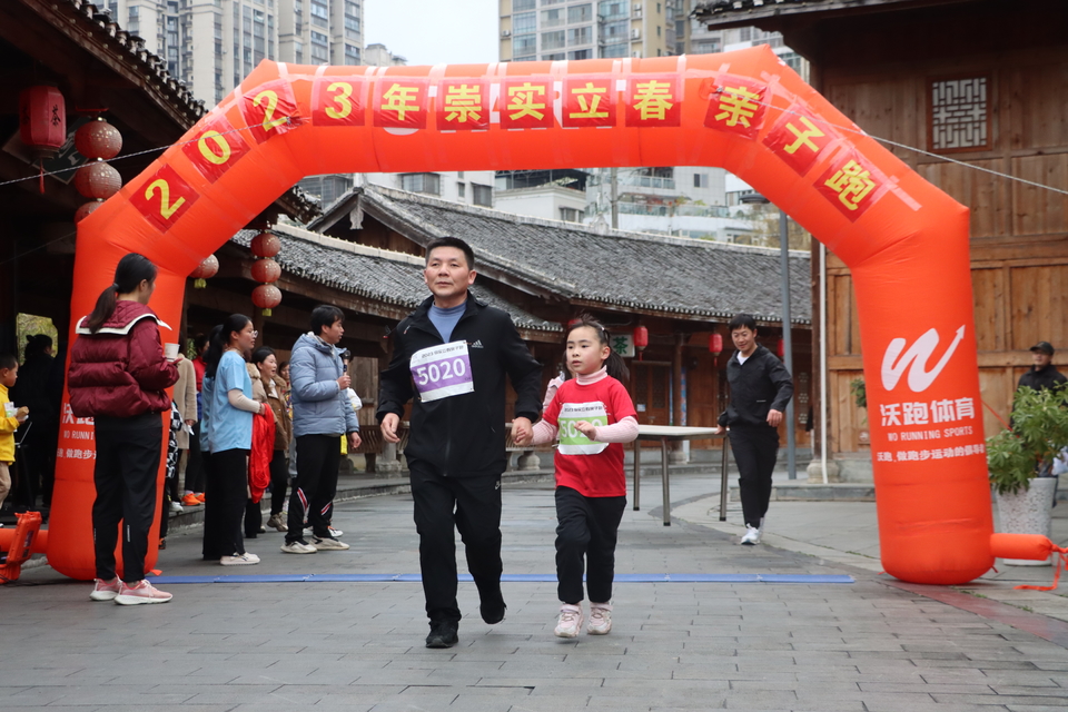 FE74EA2F-58A6-4016-A9F8-57BD9C1F17D7