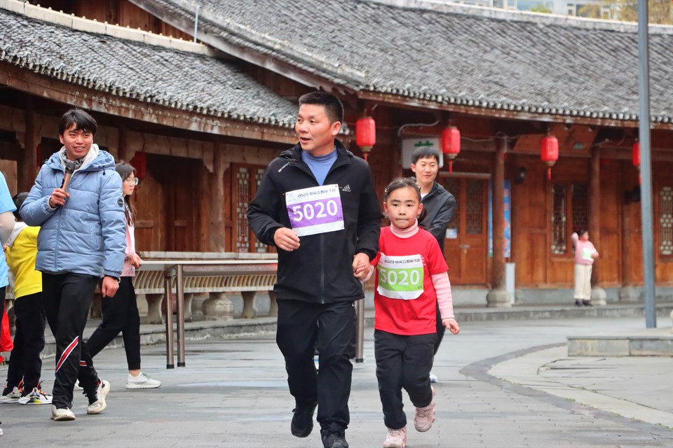 65DB1C1A-3915-470B-8DD7-AA732329014B