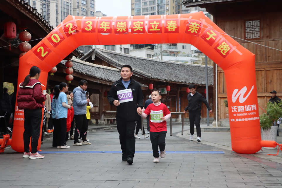 67F103F6-AEEF-471B-BB6A-F091E95E1A0E