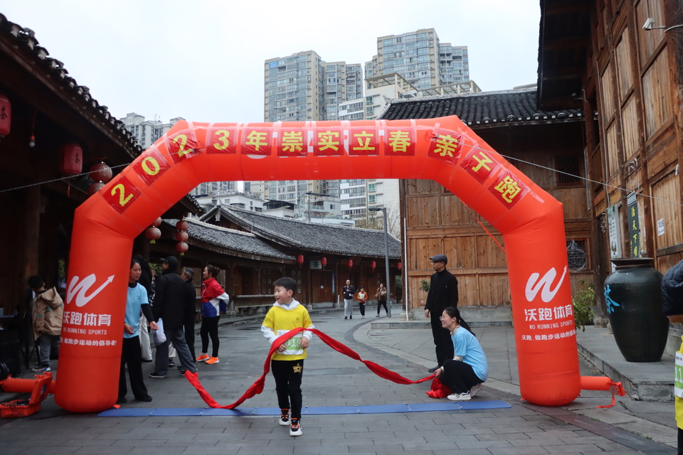 49580F75-23ED-4EB9-AE8A-0DD4BE1F003D